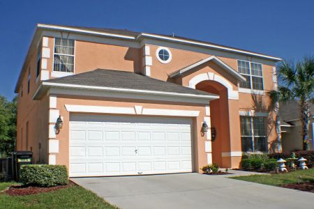 Soft Washing vs. Pressure Washing: The Right Method for Each Exterior Surface